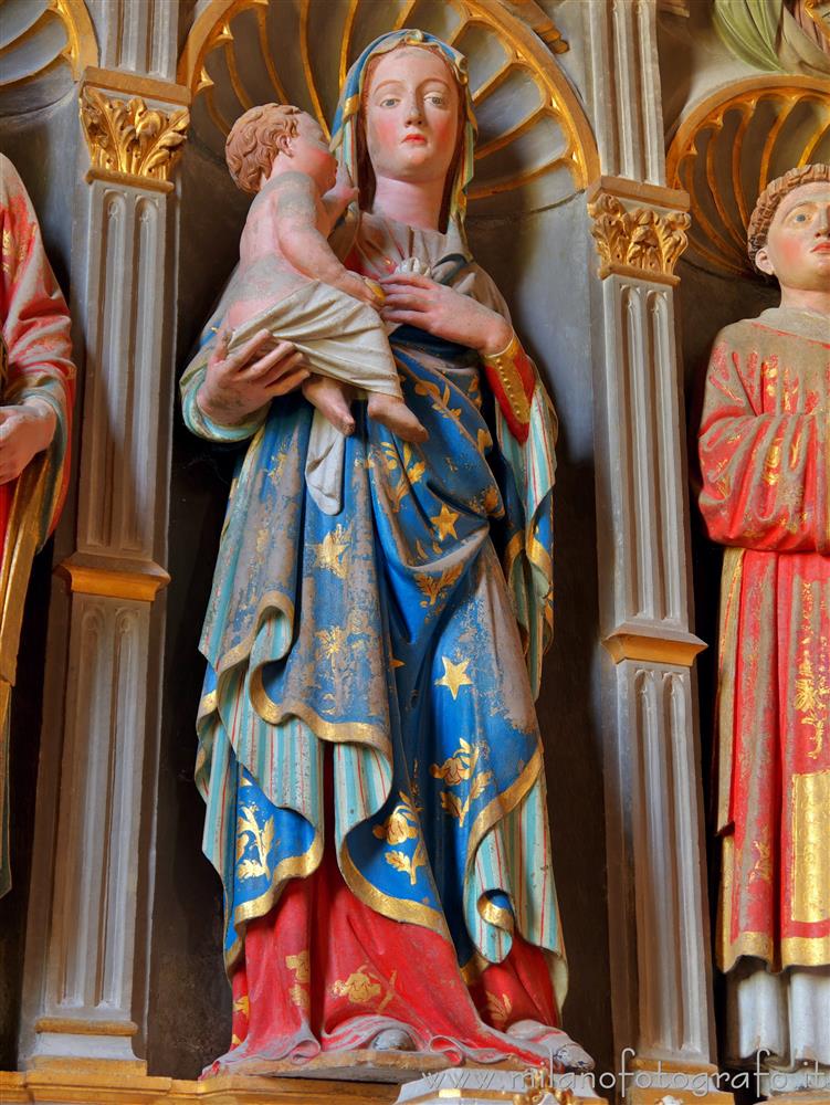 Castiglione Olona (Varese) - Statua di Madonna con Bambino nella Chiesa Collegiata dei Santi Stefano e Lorenzo